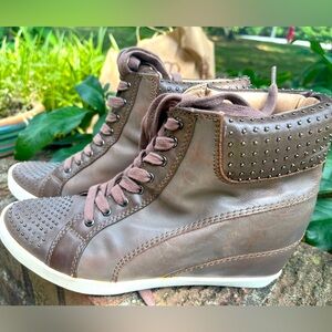 Splendid Helsinki Clay Leather Studded Designer Lace up Wedge Sneaker Size 8
